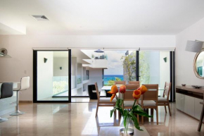 Apartment with ocean view. In mamitas beach